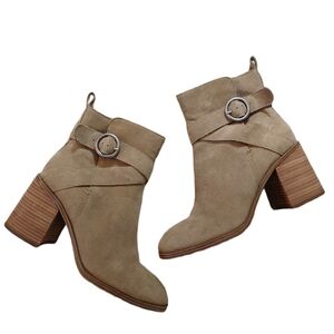Crown Vintage Tan Ankle Boots